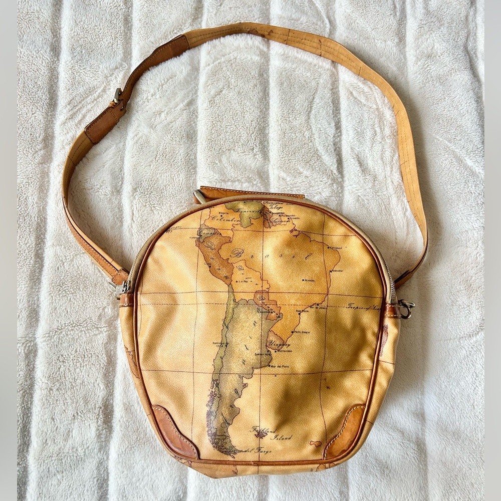 Alviero Martini 1st Class Globe Purse Crossbody